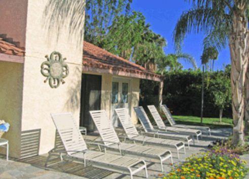 Triangle Inn Clothing Optional Resort For Men Palm Springs Eksteriør billede