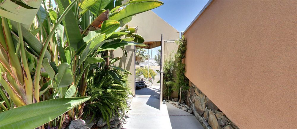 Triangle Inn Clothing Optional Resort For Men Palm Springs Eksteriør billede